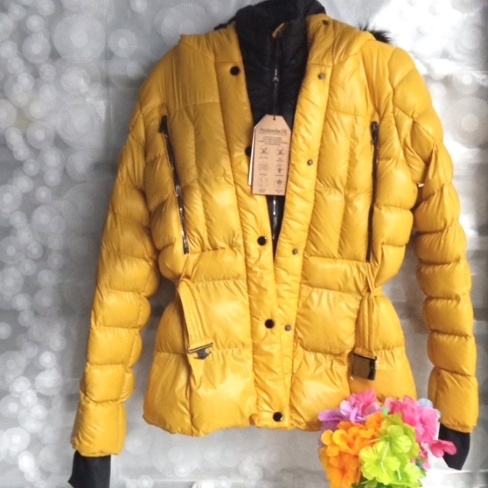 AVALANCHE HONEY MUSTARD 100% VEGAN FUR HOODED SKI JACKET SIZE SMALL NWT